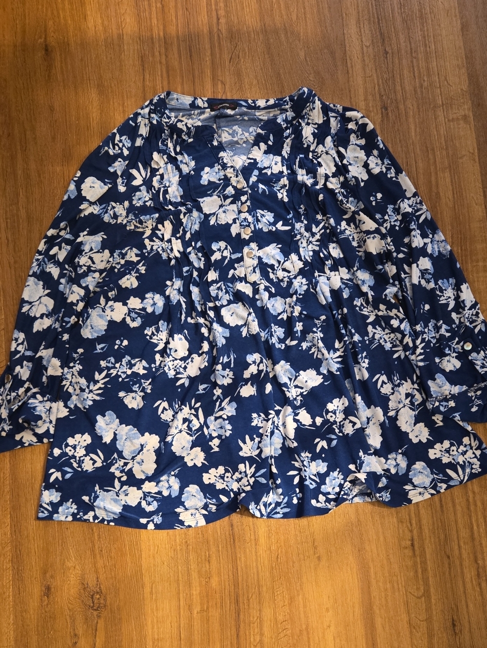 Women's floral blue top